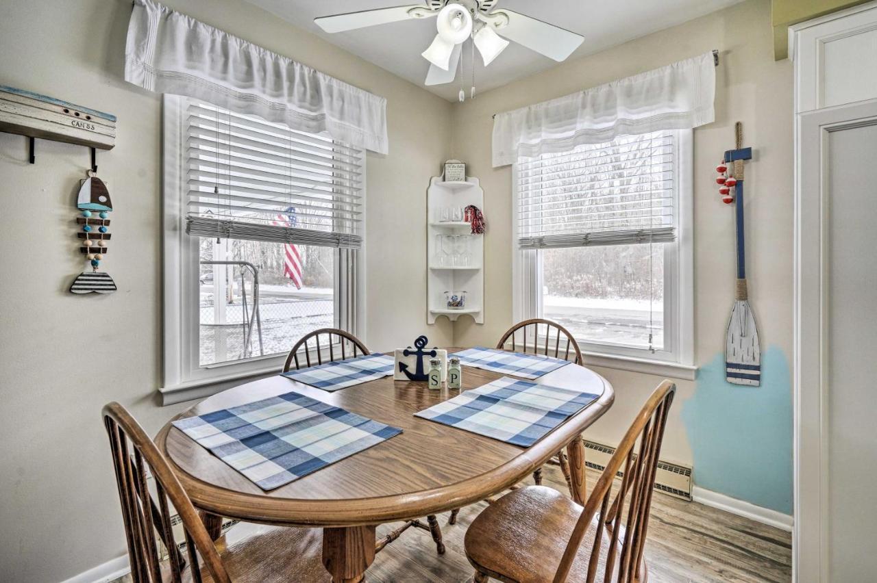 Waterfront Lakeview Cottage With Dock And Lift! 외부 사진