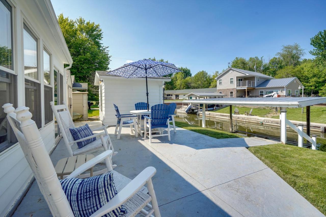 Waterfront Lakeview Cottage With Dock And Lift! 외부 사진