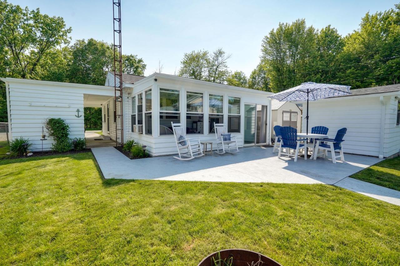 Waterfront Lakeview Cottage With Dock And Lift! 외부 사진